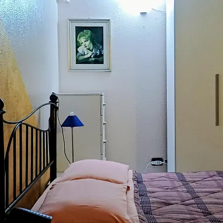 Monti E Mare Frühstückspension Lanusei