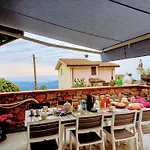 Monti E Mare Bed & Breakfast
