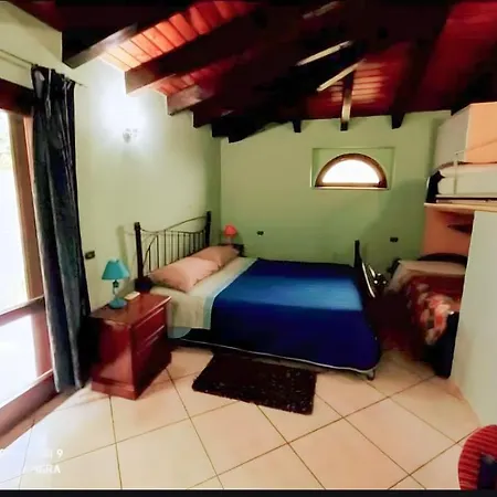 Monti E Mare Bed & Breakfast *