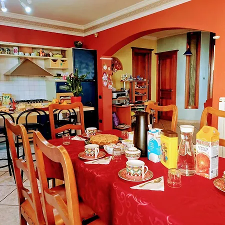 Monti E Mare Bed & Breakfast *
