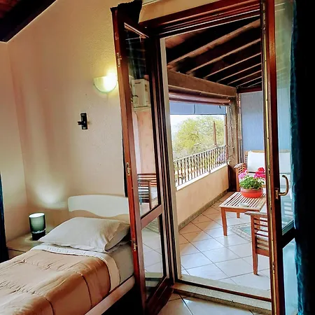 Monti E Mare Bed & Breakfast Lanusei