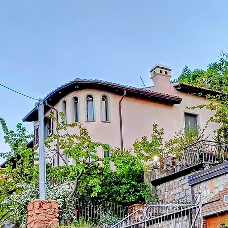 לינה וארוחת בוקר Monti E Mare