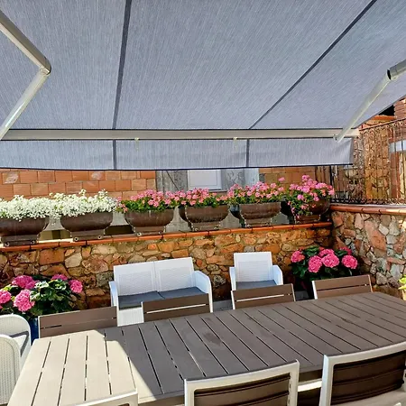 Monti E Mare לינה וארוחת בוקר 3*