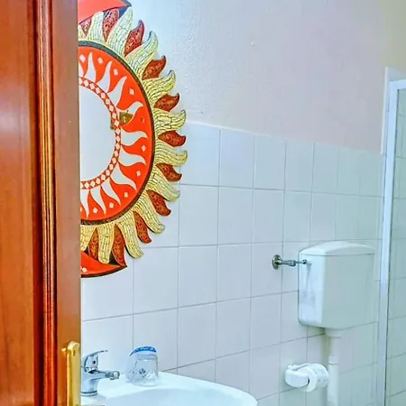 לינה וארוחת בוקר Monti E Mare לאנוסיי