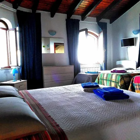 Monti E Mare 3* לאנוסיי