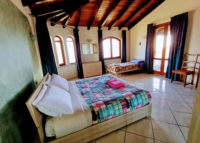 Monti E Mare Bed & Breakfast 3*