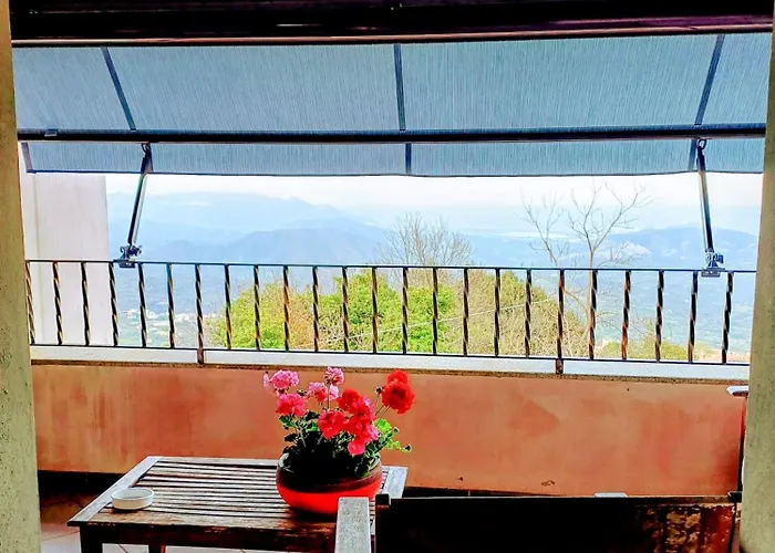 Bed & Breakfast Monti E Mare 3*