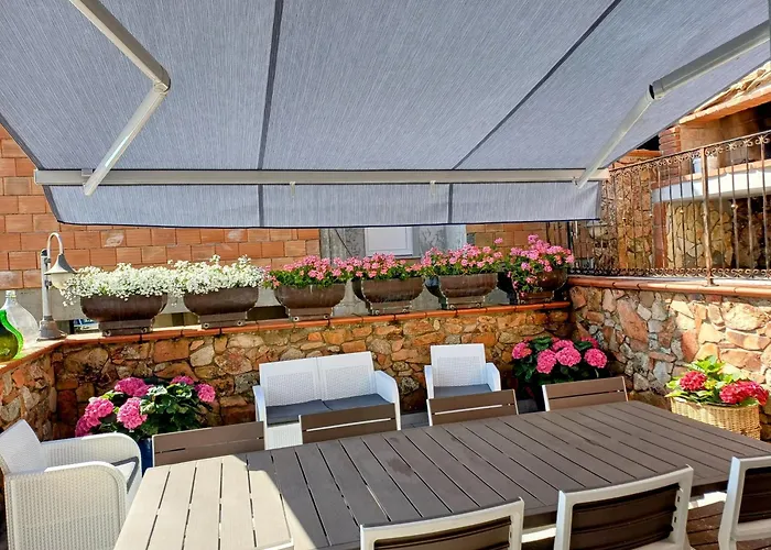 Monti E Mare Bed & Breakfast 3*